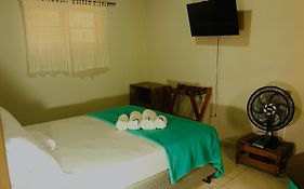 Casa Dos Açores Cama E Café 2*
